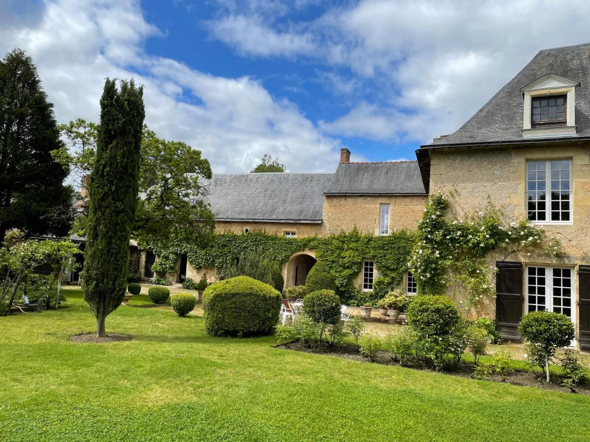 Hotel Clos Saint Léonard Durtal Exterior foto